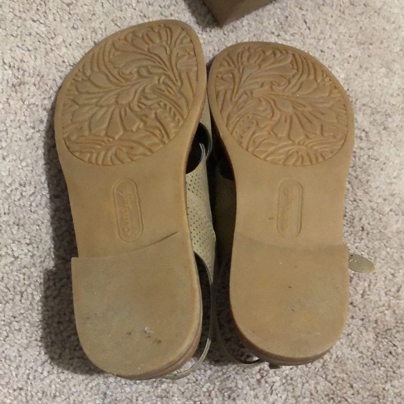 EuroSoft Darla Cognac Brown Flat Sandals 6 - Picture 5 of 7